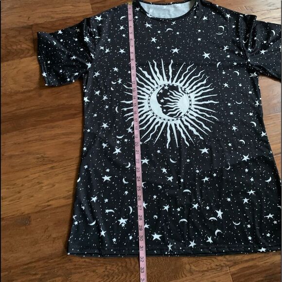 Moon and Star Print Dress/Top - Picture 5 of 9
